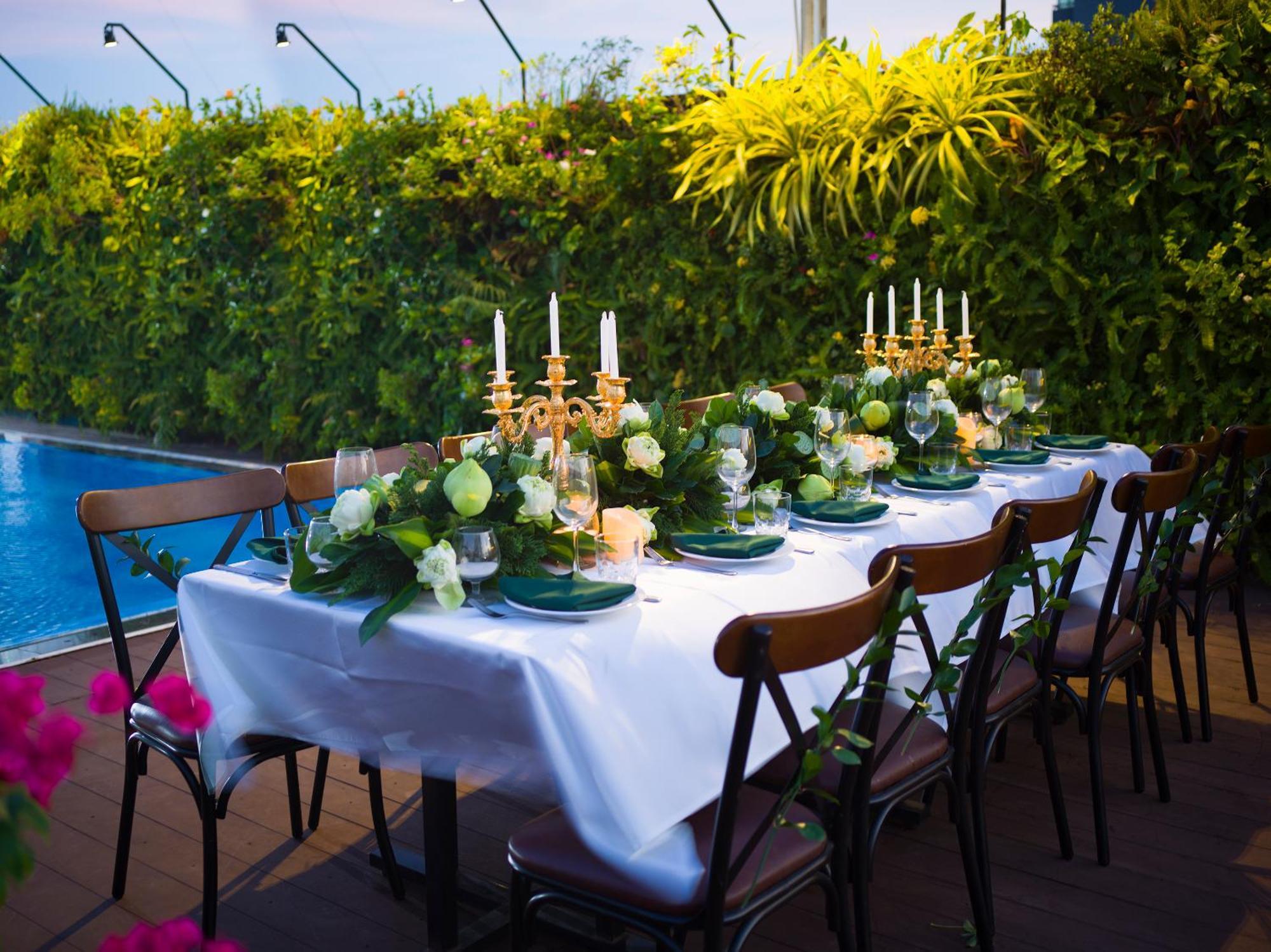 Happy Life Grand Hotel & Rooftop Skybar Хошимін Екстер'єр фото